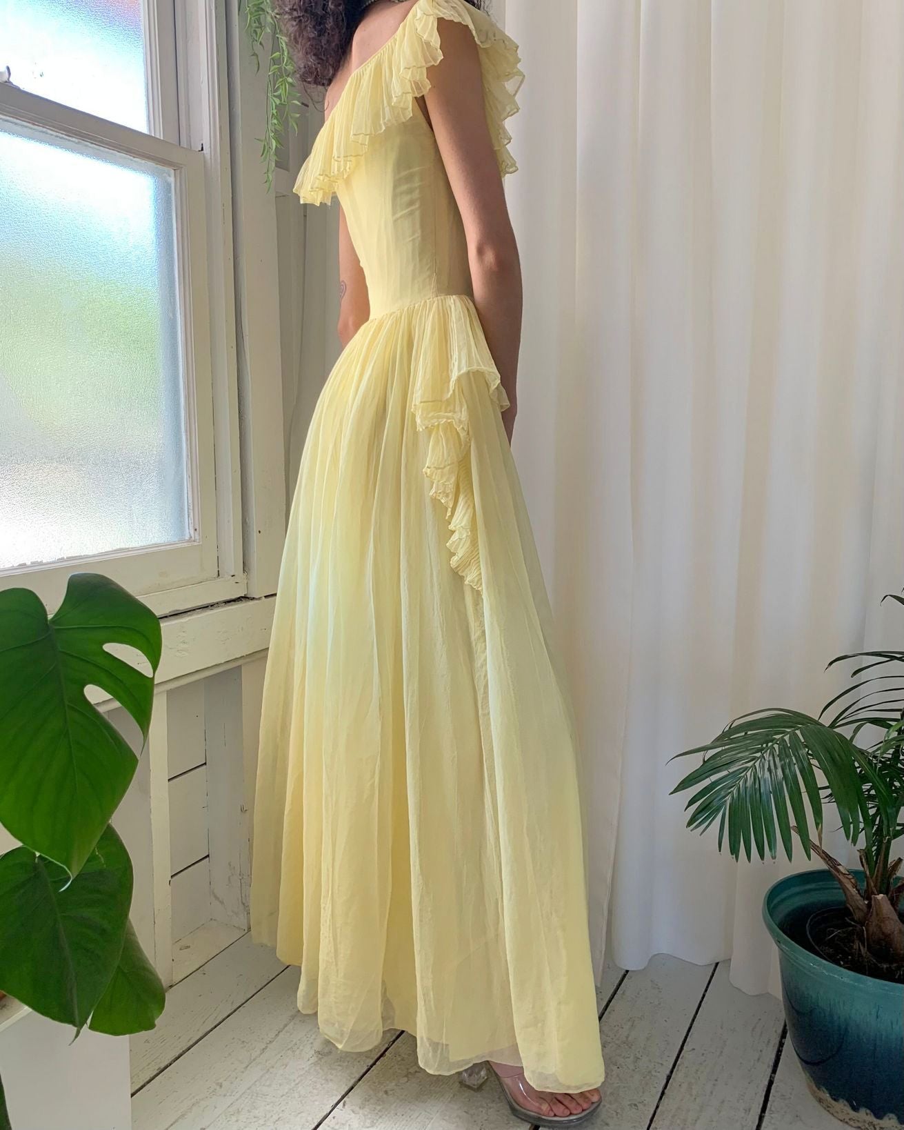 Buy Yellow Dresses for Women by GAP Online | Ajio.com